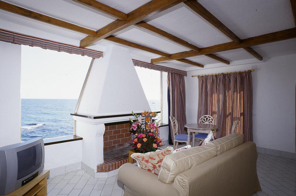 Hotel Punta Rossa 4*