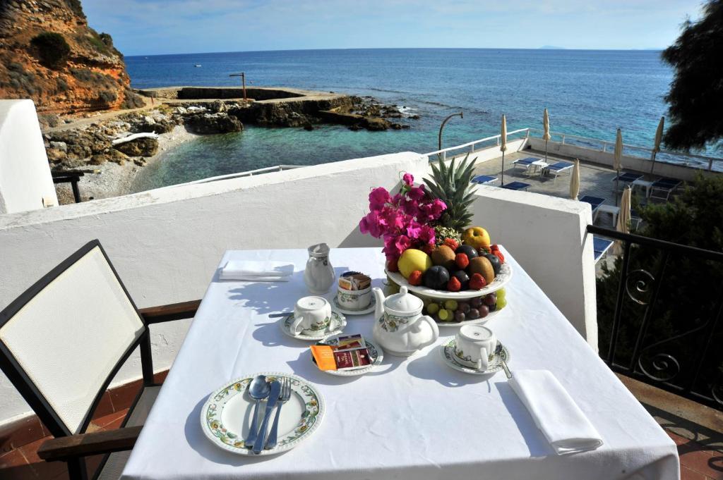 Punta Rossa 4*