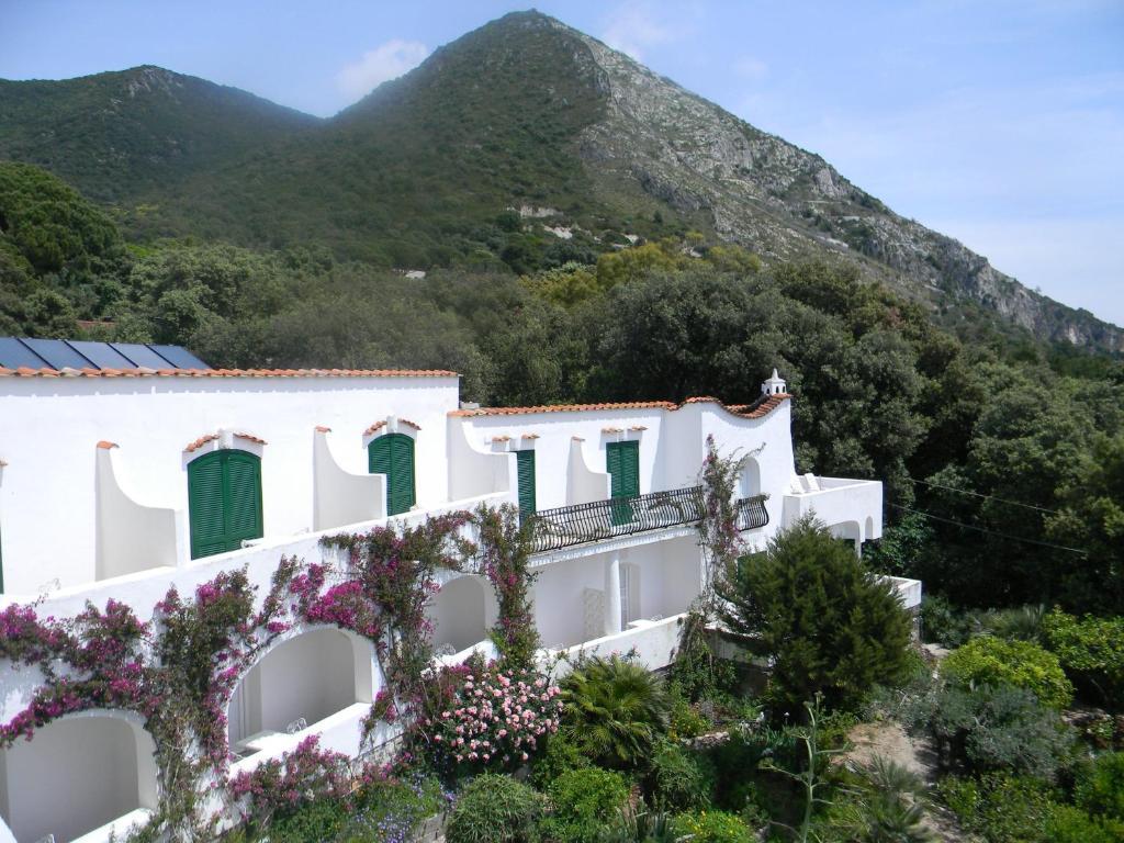 Punta Rossa 4*